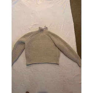 No Boundaries H&M Turtleneck Sweater Size M thumbnail 2