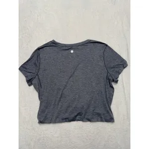 Lululemon Women's Intended Crop Tee Heathered Gray Twist Front Size 8 thumbnail 4