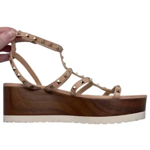 Vince Camuto “Pemolie” Studded Platform Wedge Sandals Tan Women’s Size 9.5 thumbnail 17