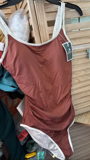 Classic One-Piece Swimsuit with Contrast Trim Small NWT thumbnail 1