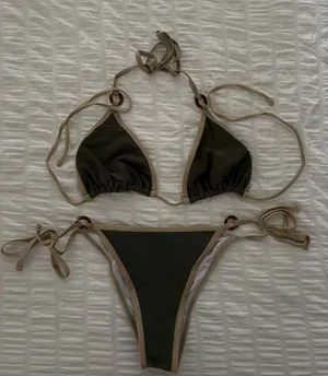 Bikini Green Size M thumbnail 1