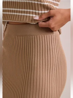 Boutique Ribbed Knit Two Piece Skirt Set Neutral Beige White Medium thumbnail 5