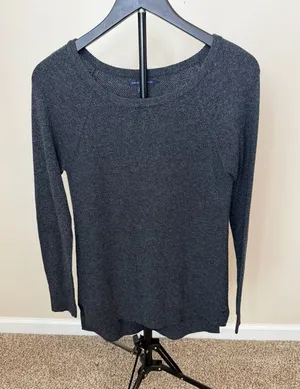 American Eagle Outfitters Women's Charcoal Grey Knit Sweater Size‎ M thumbnail 1