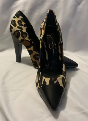 Jessica Simpson Leopard Heel thumbnail 1