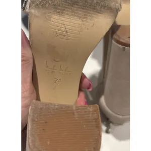 Nicole Miller New York Beige Block Heel Sandals Size 7.5 Ankle Strap Open Toe... thumbnail 7