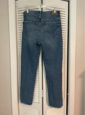 American Eagle Super High Rise Straight Jean thumbnail 3