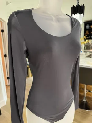 Express Body Contour Scoop Neck Long Sleeve Thong Bodysuit, Gray. Size XS thumbnail 3