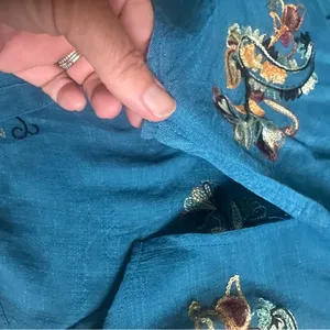 Fig and Flower Anthropologie Boho Floral Teal Shirt Embroidered Roll Tab thumbnail 7