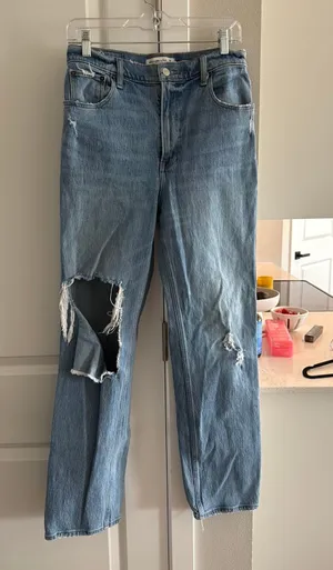 Abercrombie and Fitch ultra high-rise jeans thumbnail 1