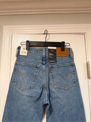 NWT Levi’s Size 24x28 Wedgie Straight Button Fly Jeans Classic Denim mid Rise thumbnail 5