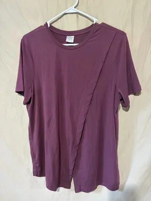 Athleta T-shirt thumbnail 1