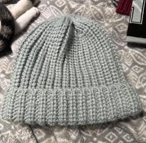 Forever 21 Grey beanie thumbnail 1