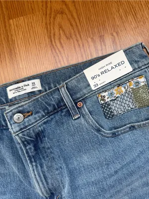 Abercrombie & Fitch 90’s Relaxed Straight-Leg Jeans Patchwork Jeans Size 33 thumbnail 5