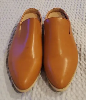 NWOT Ccocci Nova 7.5 women's Tan Slip on shoes (#5) thumbnail 1