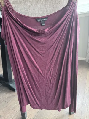 Rock & Republic Plum Wine Women's Cold Shoulder Scoop Neck Top thumbnail 4