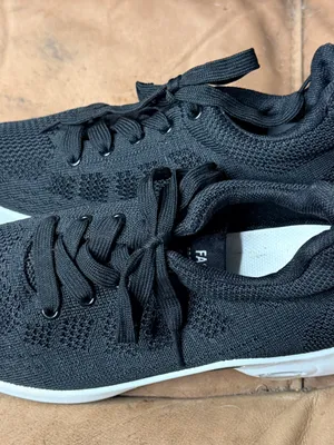 Black Athletic Shoes Size 10 thumbnail 5