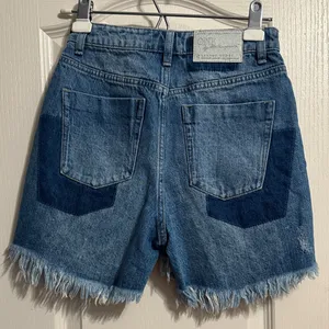 One Teaspoon High Waist Legend Distressed Frayed Mom Shorts Y2K Indie Sleaze 22 thumbnail 3