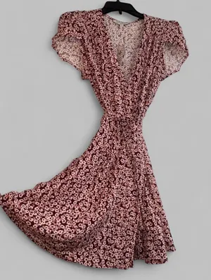 NEW Size S Floral Wrap Dress in Dusty Rose thumbnail 1