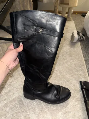 Amazon Boots  thumbnail 3