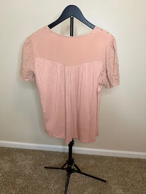 Eyelet‎ Flutter Sleeve Blouse thumbnail 2