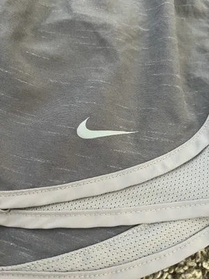 Nike size xs  grey shorts thumbnail 4