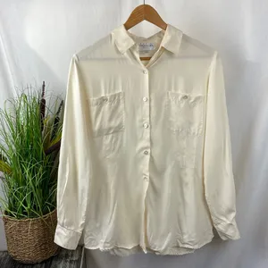 Emanuel Ungaro 100% Silk Ivory Long Sleeve Button Up Blouse Top 8 thumbnail 2