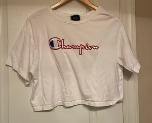 Champion s White cropped shirt thumbnail 1