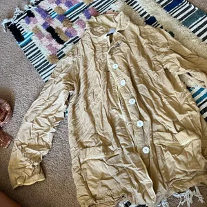 Sleeper‎ small button down top thumbnail 4