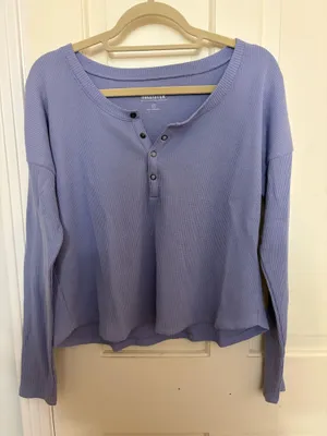 Hollister Long Sleeve Top thumbnail 1