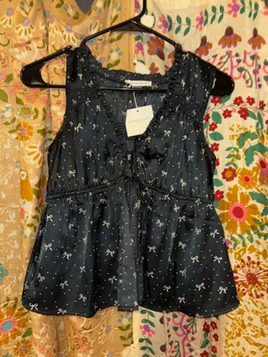 American Eagle Outfitters Top thumbnail 1