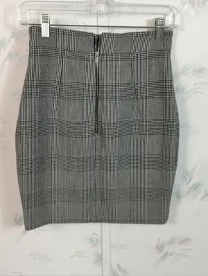H&M Houndstooth Skirt thumbnail 4