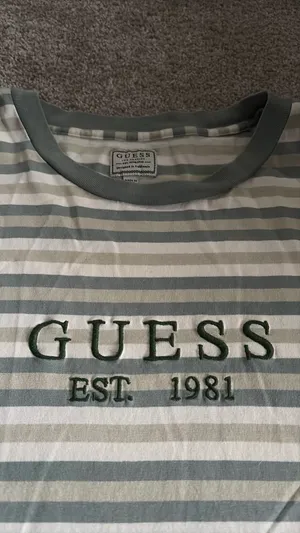 Guess T-Shirt thumbnail 2