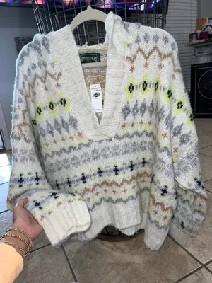 American Eagle Sweater thumbnail 1