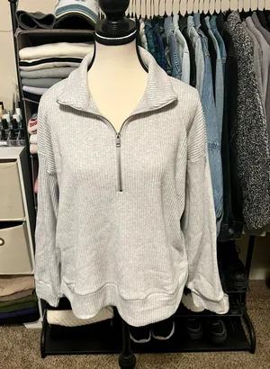Abercrombie & Fitch Ribbed Sweatshirt Size M Gray thumbnail 1