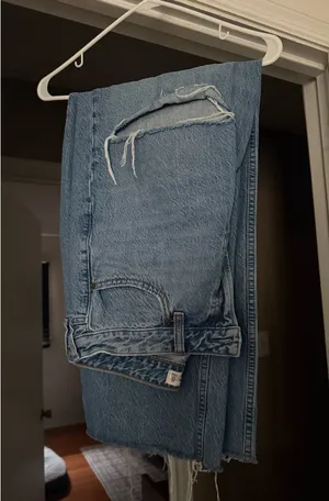 Abercrombie Curve Love High-Rise Jeans thumbnail 2