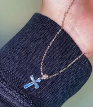 Notte Cross Necklace thumbnail 1