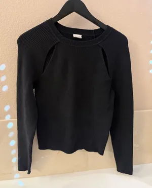 Abercrombie black ribbed sweater L thumbnail 1