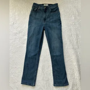 Abercrombie & Fitch Curve Love Ultra High Rise 90s Straight Jean size 26 thumbnail 2