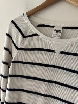 PINK‎ Victoria’s Secret Black and White Waffle Thermal Knit Long Sleeve thumbnail 2