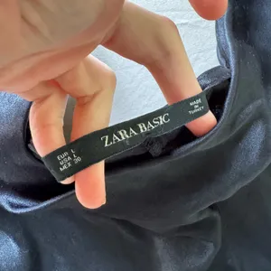 Zara Satin Cowl Neck Cami Top thumbnail 8