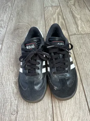 Adidas Women’s Black Tennis Shoes thumbnail 2
