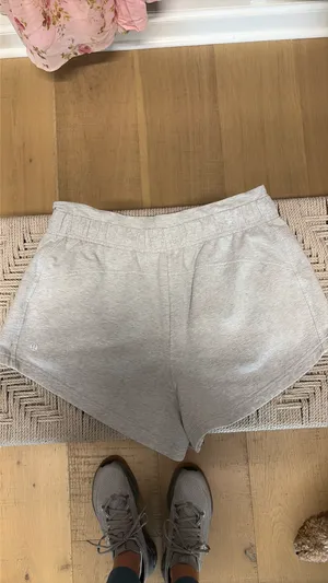 Lululemon Shorts thumbnail 3