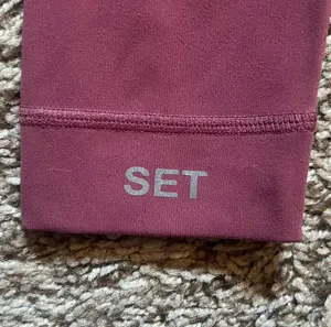 Set Active Leggings & Matching Bra thumbnail 5