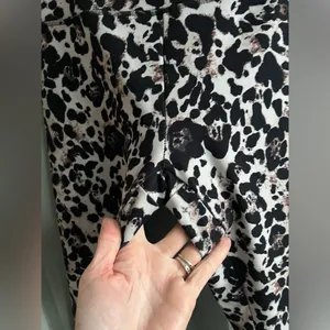 Balance Collection aka Marika High Rise Tummy Control Legging Sz L Leopard Print thumbnail 5
