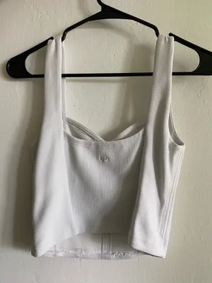 Lululemon Tank thumbnail 1
