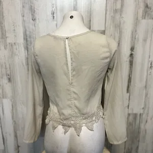 White blouse White thumbnail 3