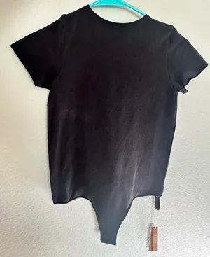 NWT SKIMS Onyx T-Shirt Bodysuit thumbnail 1