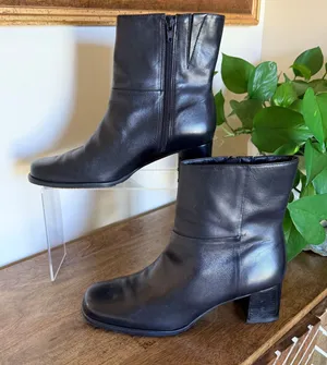 Easy Spirit Ankle Boots Womens Black Leather Square Toe Block Heel Side Zip thumbnail 1