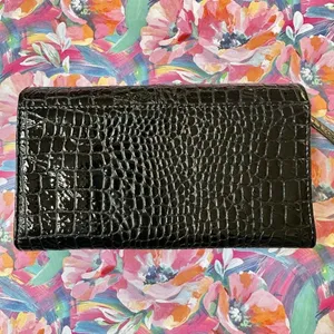 Kenneth Cole Reaction black patent leather wallet thumbnail 3