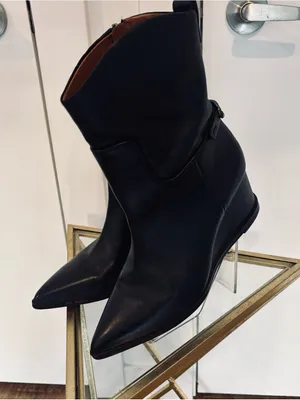 NWOB Franco Sarto Etta Black Leather shark booties wedge size 8M thumbnail 6